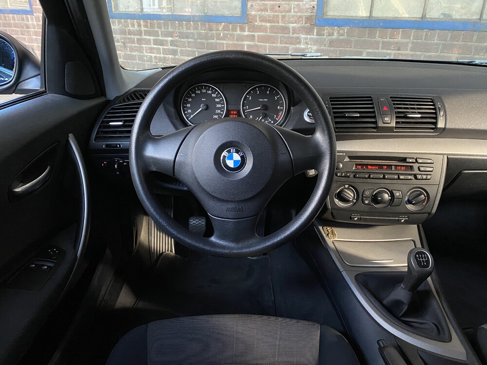 BMW 118i 1er 129PS 2006, KL-743-J.