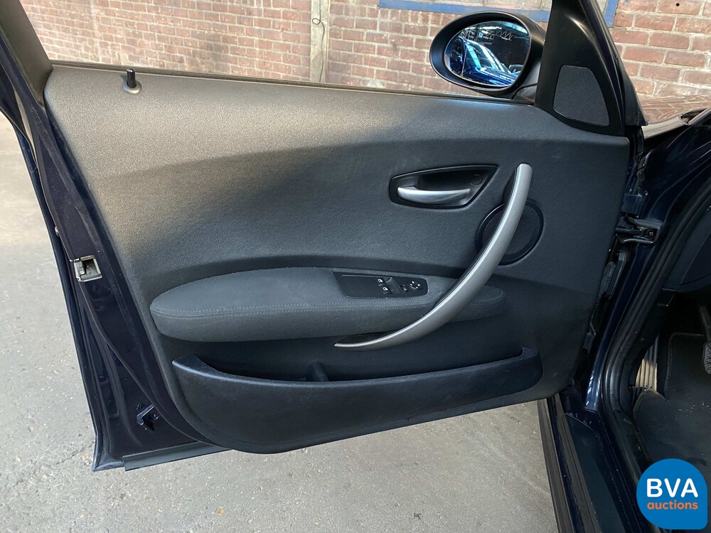 BMW 118i 1er 129PS 2006, KL-743-J.