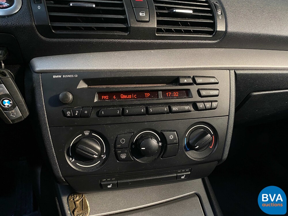 BMW 118i 1er 129PS 2006, KL-743-J.