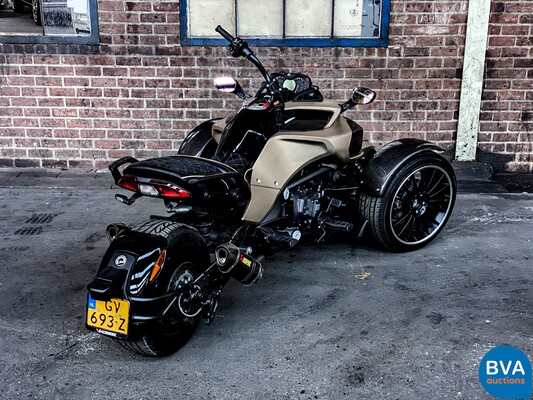 Can-Am Spyder F3 S 113hp 2015 Can Am SPECIAL EDITION, NL License plate.