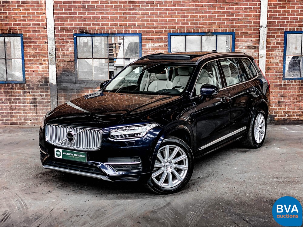 Volvo XC90 T8 Twin Engine AWD Beschriftung 7-Pers. 408 PS 49gr. CO2 2016.