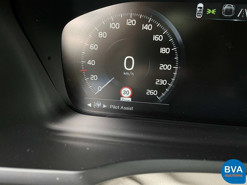 Volvo XC90 T8 Twin Engine AWD Beschriftung 7-Pers. 408 PS 49gr. CO2 2016.