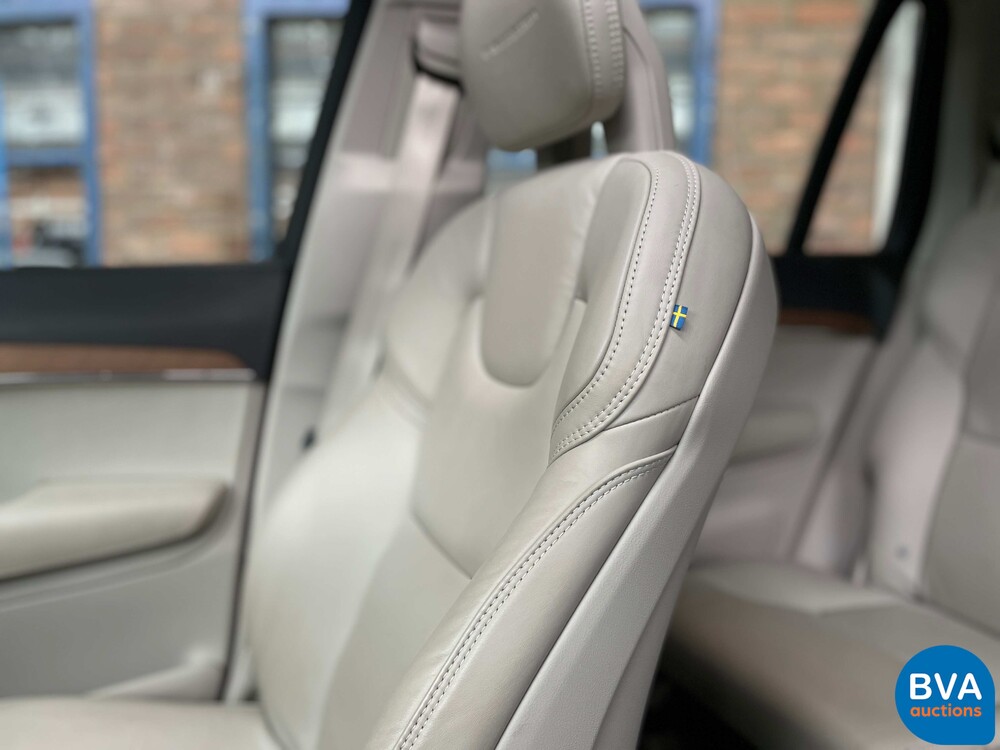 Volvo XC90 T8 Twin Engine AWD Beschriftung 7-Pers. 408 PS 49gr. CO2 2016.