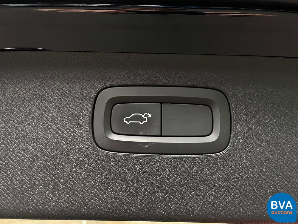 Volvo XC90 T8 Twin Engine AWD Beschriftung 7-Pers. 408 PS 49gr. CO2 2016.