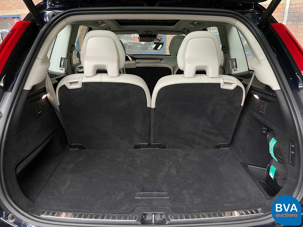 Volvo XC90 T8 Twin Engine AWD Beschriftung 7-Pers. 408 PS 49gr. CO2 2016.