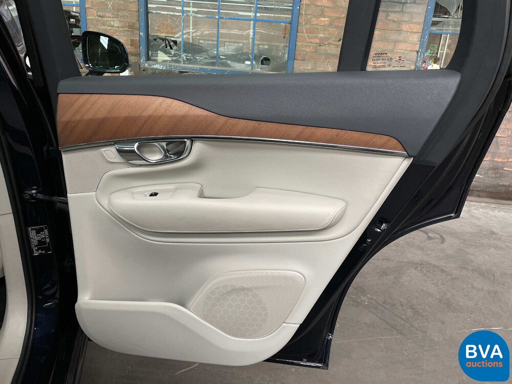Volvo XC90 T8 Twin Engine AWD Beschriftung 7-Pers. 408 PS 49gr. CO2 2016.