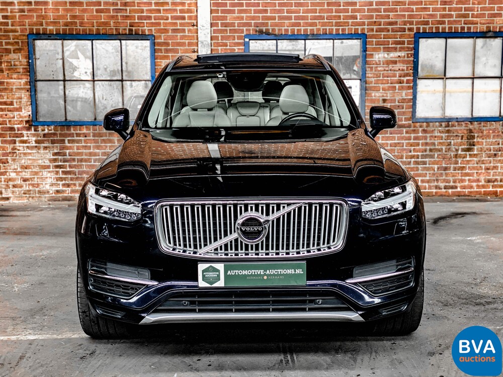 Volvo XC90 T8 Twin Engine AWD Beschriftung 7-Pers. 408 PS 49gr. CO2 2016.