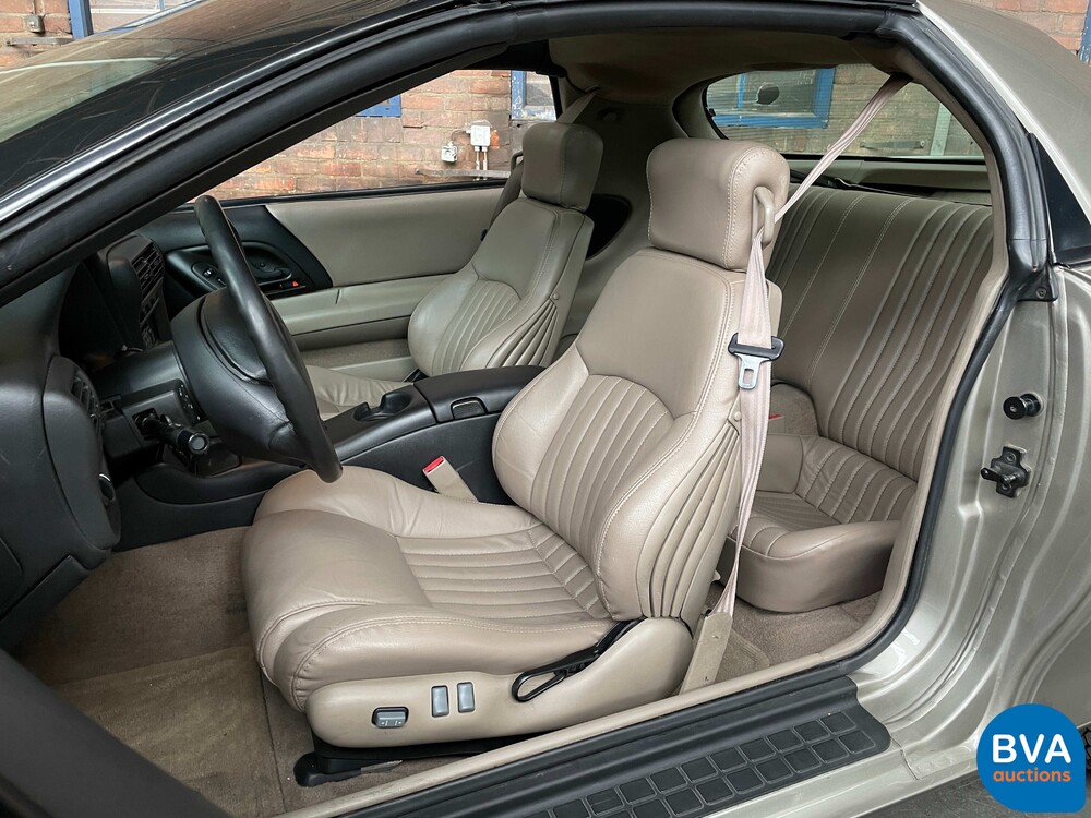 Chevrolet Camaro Coupé 194 PS 2001.