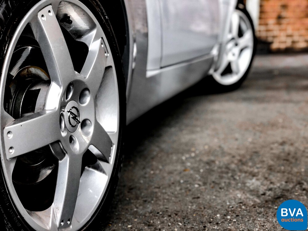 Opel Speedster 2.2 150 PS 2001.