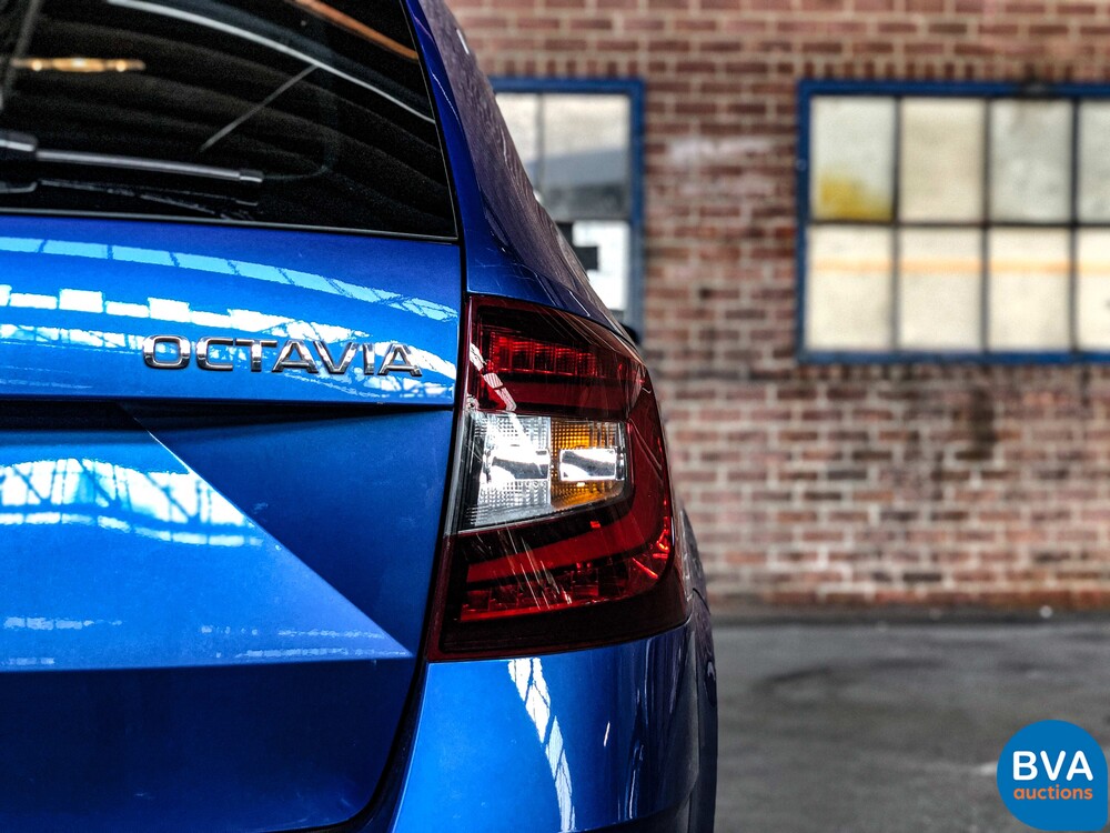 Skoda Octavia Kombi 1.6 TDI Greentech Style Business 116pk 2017 -Org NL-, PG-733-H.