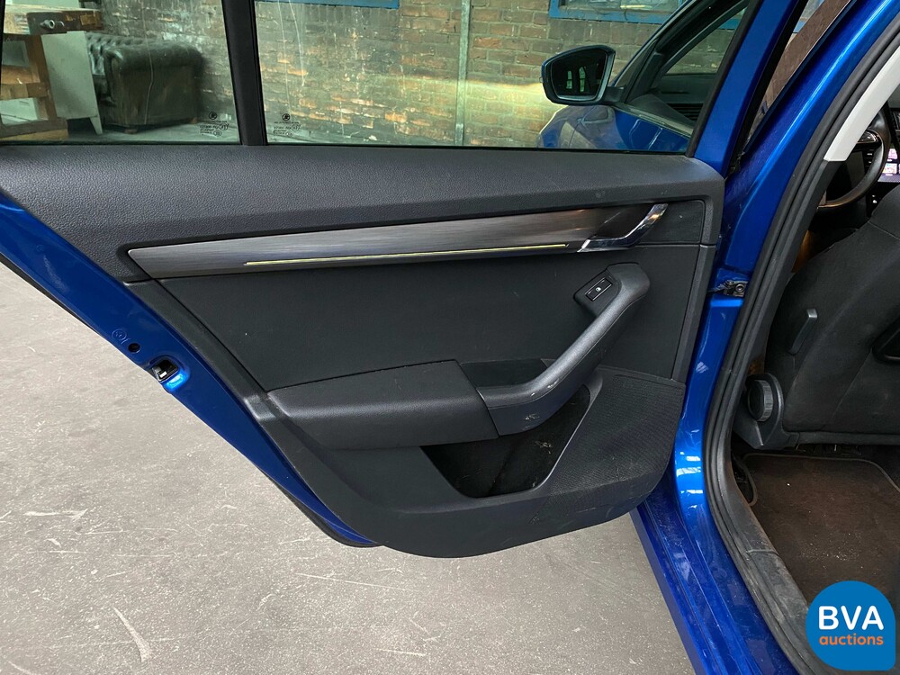 Skoda Octavia Kombi 1.6 TDI Greentech Style Business 116pk 2017 -Org NL-, PG-733-H.