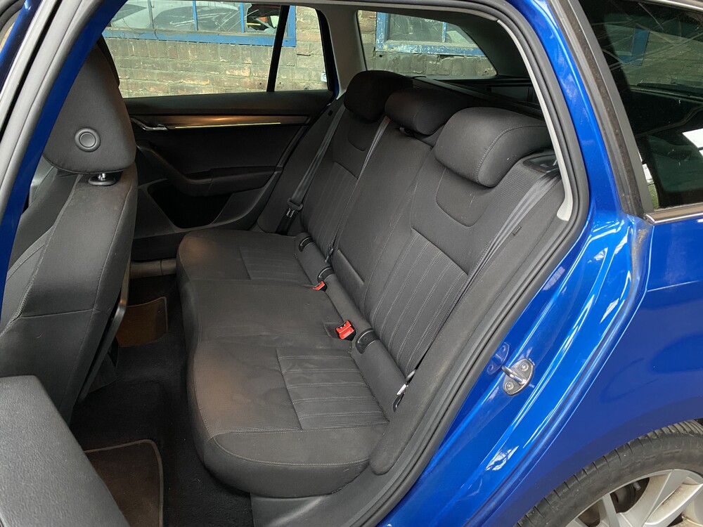 Skoda Octavia Kombi 1.6 TDI Greentech Style Business 116pk 2017 -Org NL-, PG-733-H.