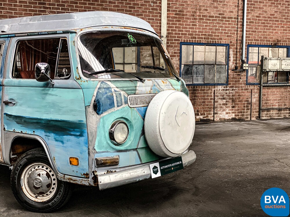 Volkswagen T2 Westfalia Wohnmobiltransporter 1972.