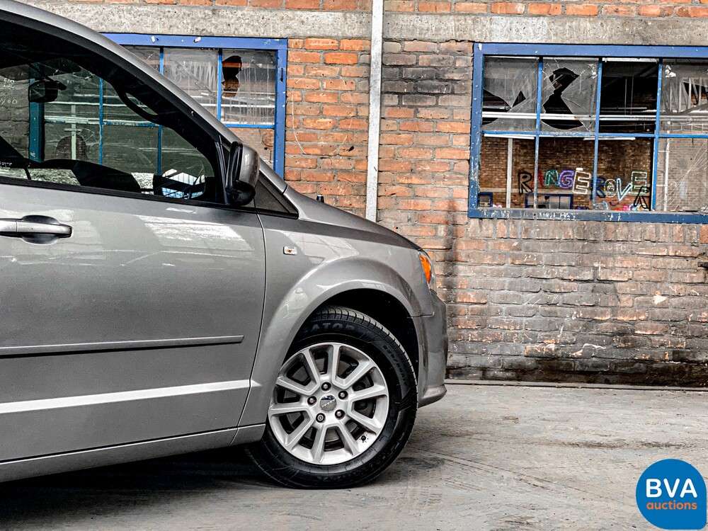 Dodge Grand Caravan 3.6 V6 7-Pers. 287 PS 2013, NL-Zulassung.