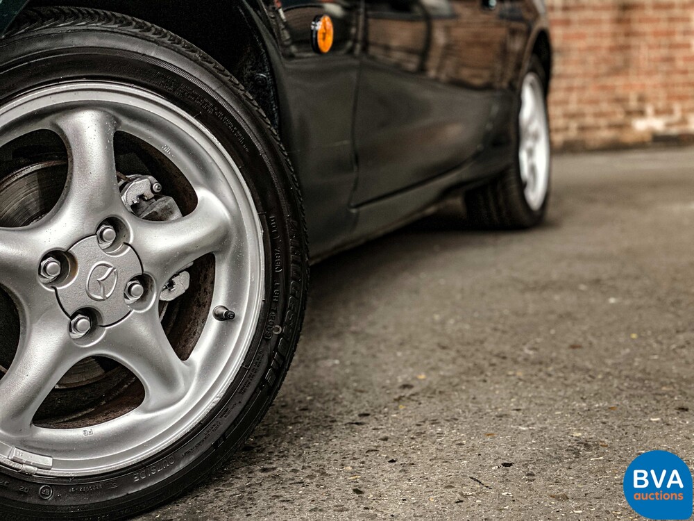 Mazda MX-5 Cabrio 1.6 110 PS 2000.