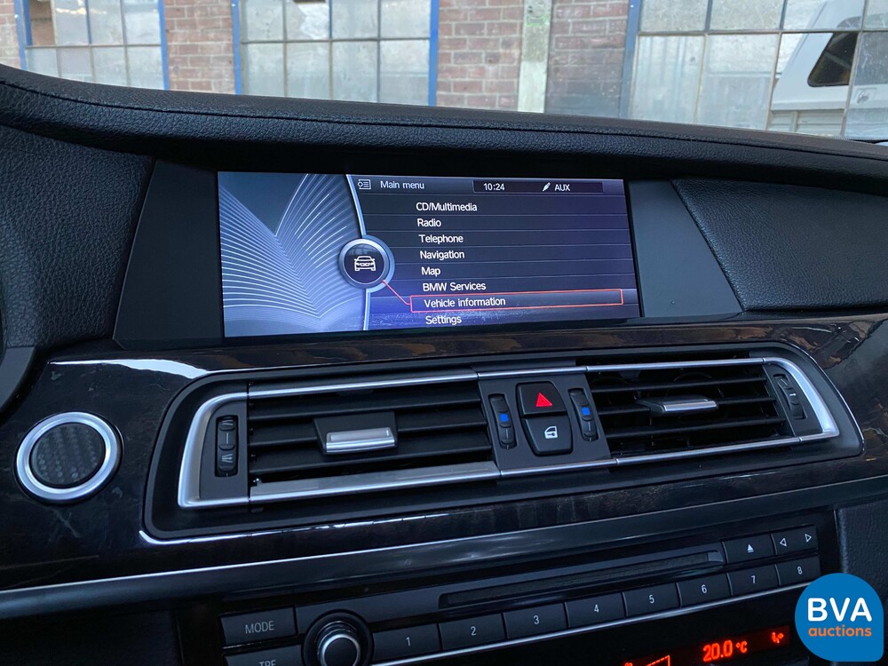 BMW 740i High-Executive 3.0 326 PS 2009.