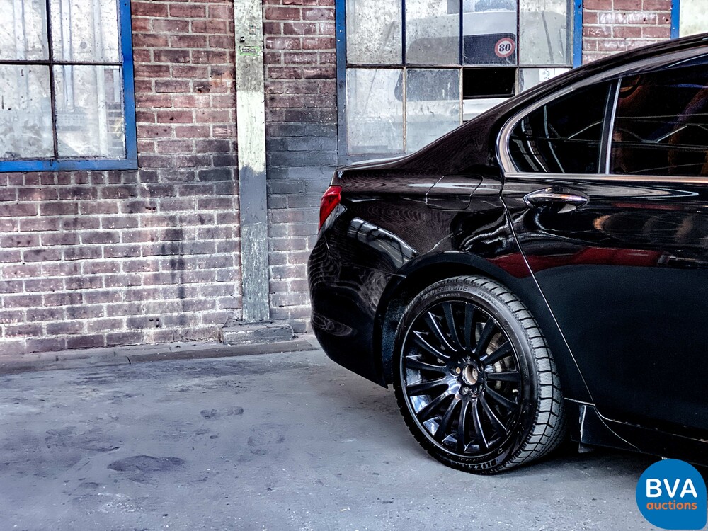 BMW 740i High-Executive 3.0 326 PS 2009.