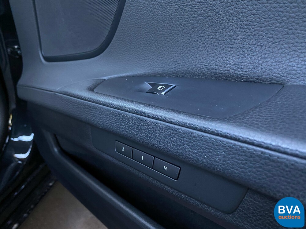 BMW 740i High-Executive 3.0 326 PS 2009.