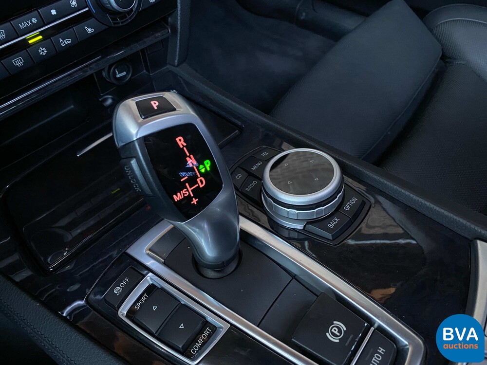 BMW 740i High-Executive 3.0 326 PS 2009.