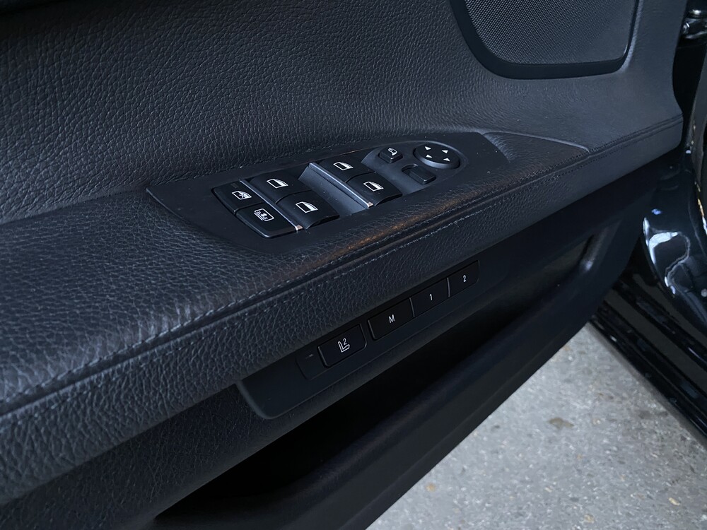 BMW 740i High-Executive 3.0 326 PS 2009.