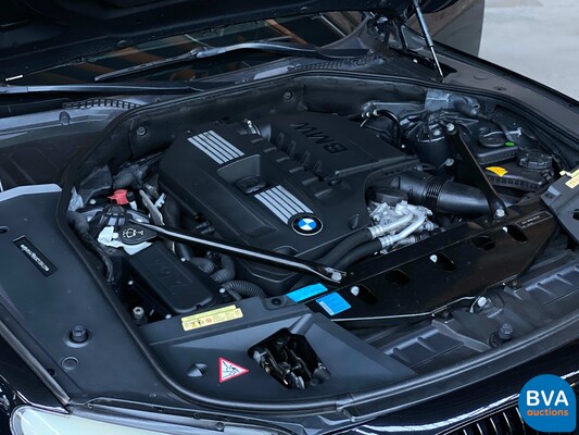 BMW 740i High Executive 3.0 326 hp 2009.