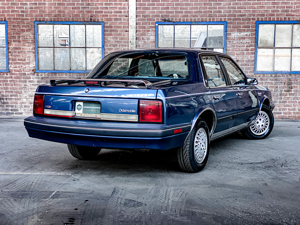 Oldsmobile Cutlass Ciera SL K6 147 PS 1990, YP-68-BG.