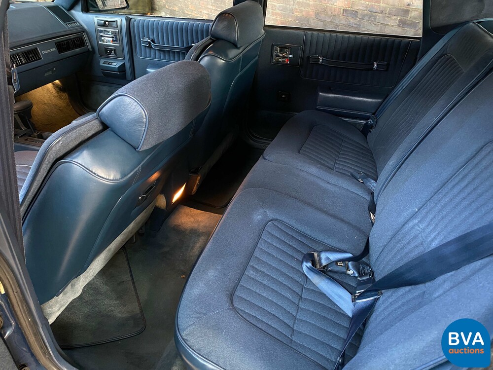 Oldsmobile Cutlass Ciera SL K6 147 PS 1990, YP-68-BG.