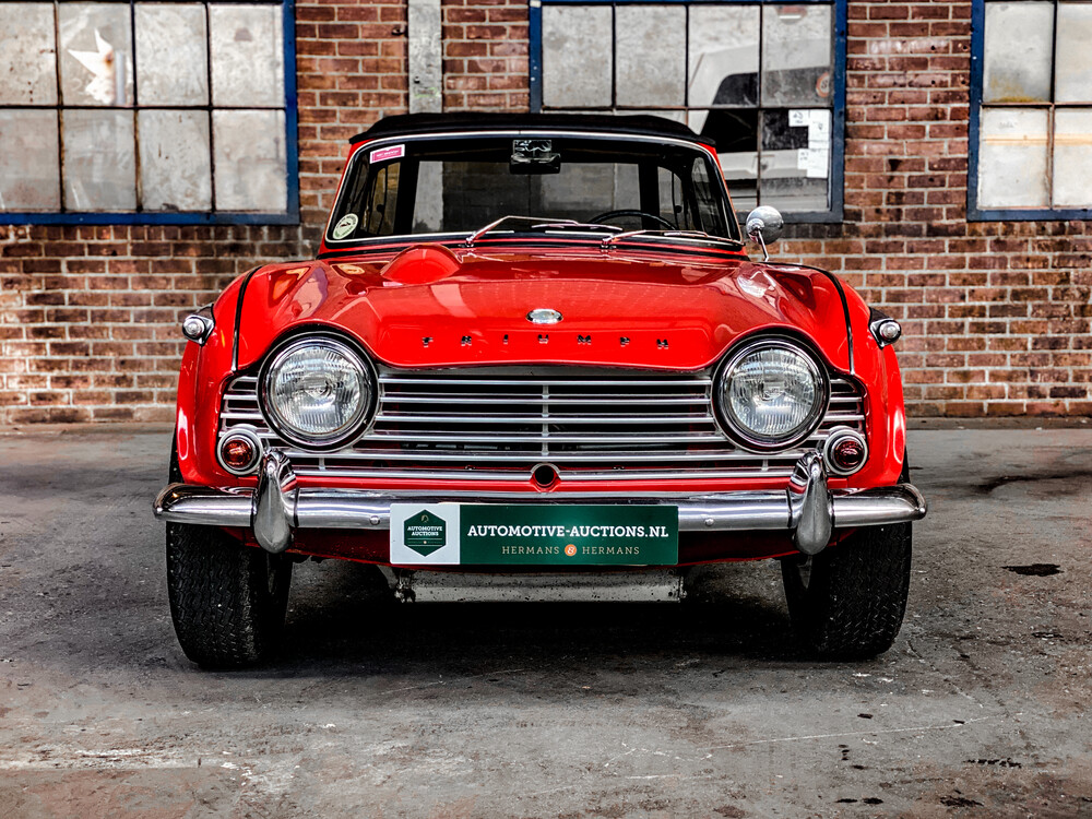 Triumph TR4A2.1A TR4 Cabrio -Org.NL-1966, 49-21-BX.