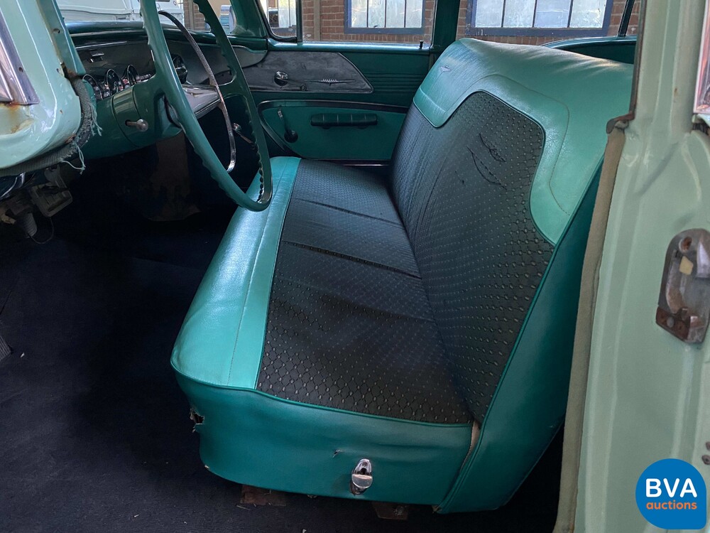 Pontiac Laurentian 1958.