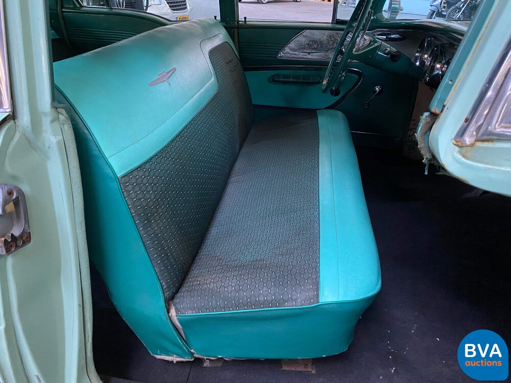 Pontiac Laurentian 1958.