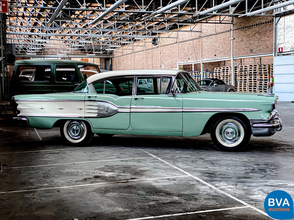 Pontiac Laurentian 1958.