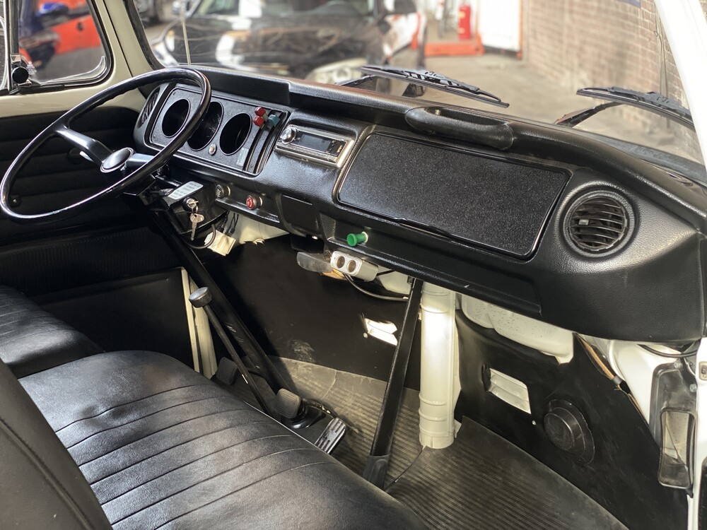 Volkswagen Transporter T2 2.0 71 PS 1973, 83-YB-32.