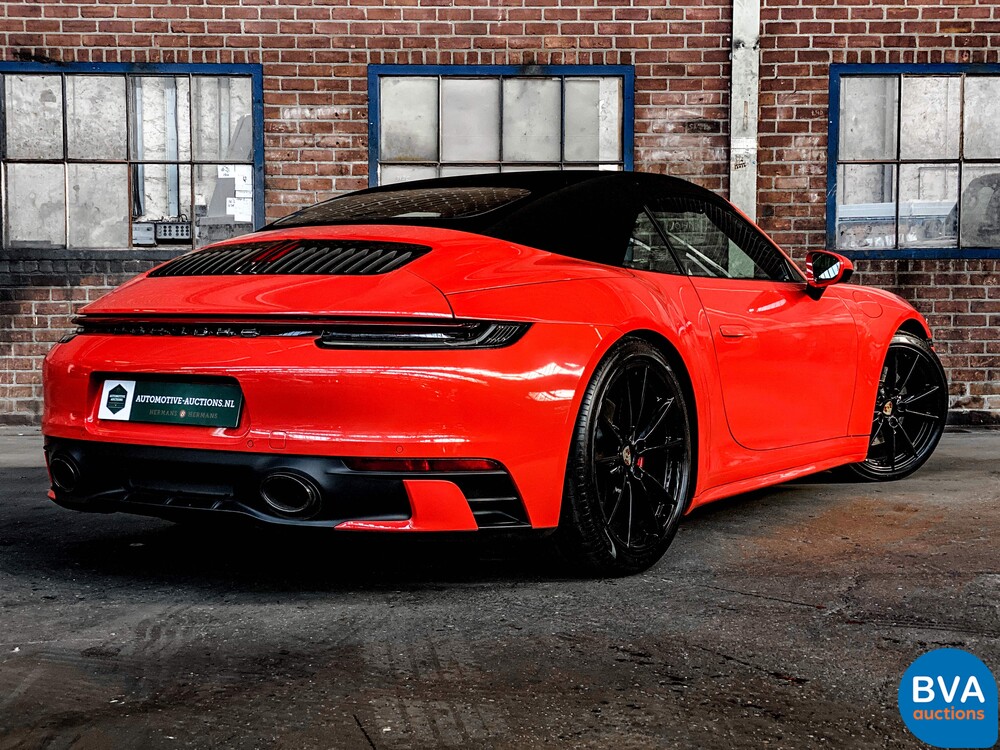 Porsche 911 992 Carrera S Cabriolet 3.0 450PS 2020-MY Sport Chrono NW-Modell.