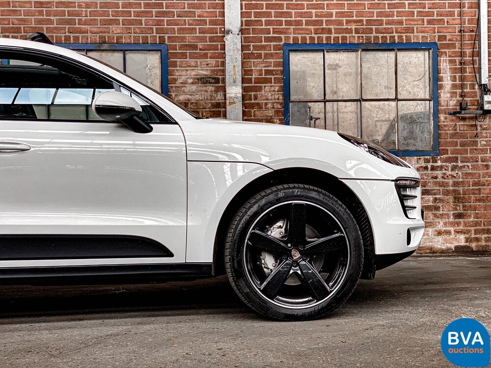 Porsche Macan S3.0 340 PS PDK 2016.