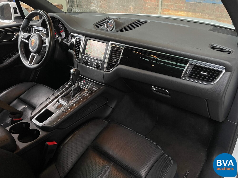 Porsche Macan S3.0 340 PS PDK 2016.