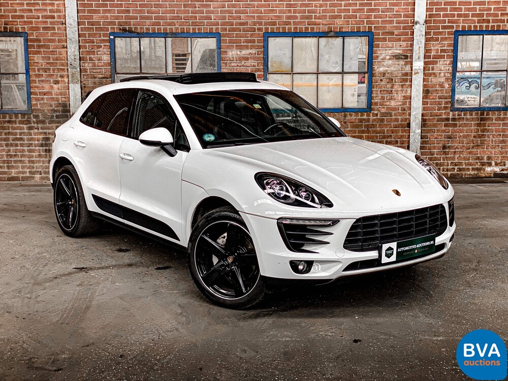 Porsche Macan S3.0 340 PS PDK 2016.