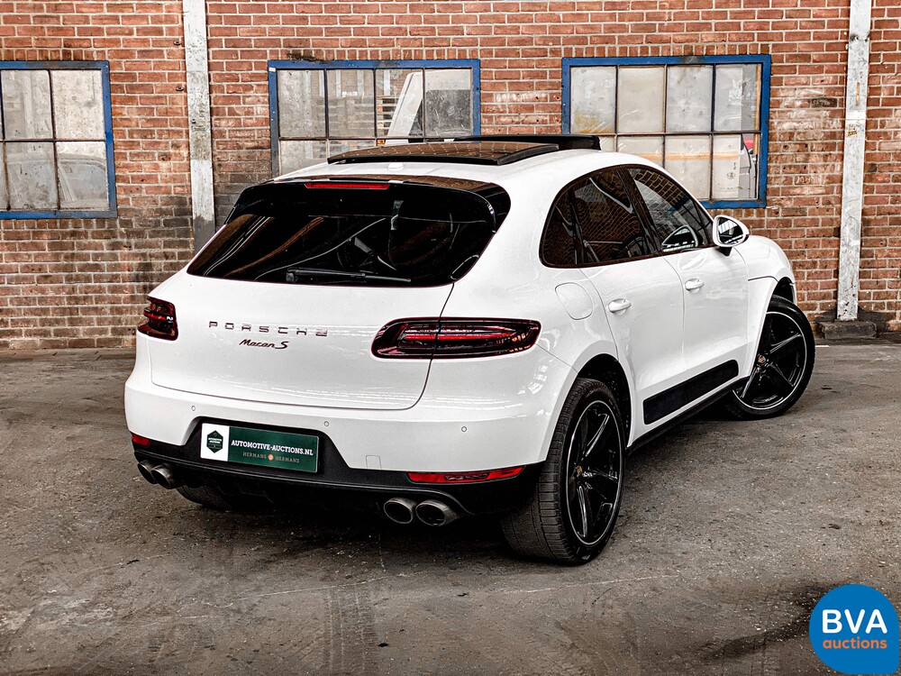 Porsche Macan S3.0 340 PS PDK 2016.