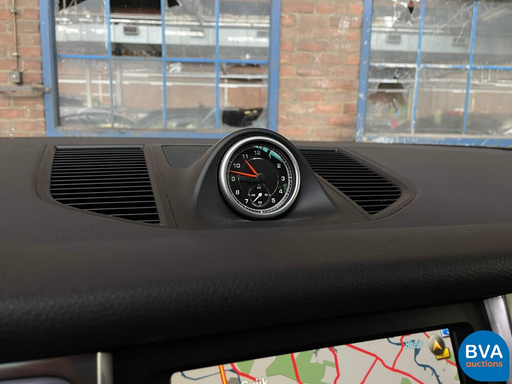 Porsche Macan S3.0 340 PS PDK 2016.