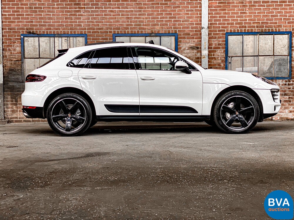 Porsche Macan S3.0 340 PS PDK 2016.