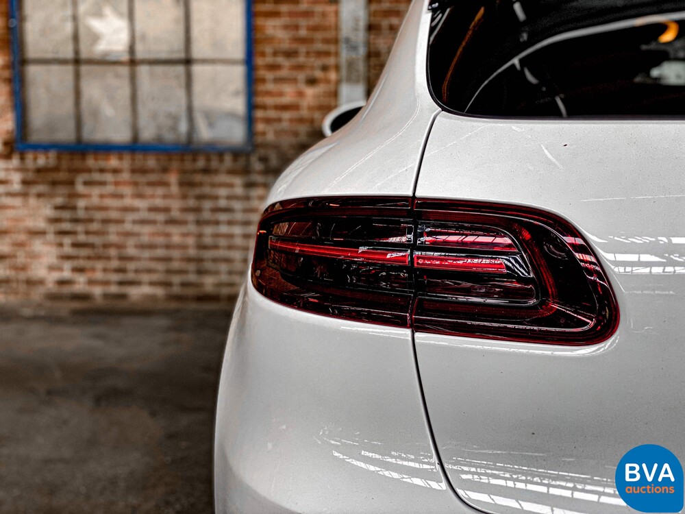 Porsche Macan S3.0 340 PS PDK 2016.