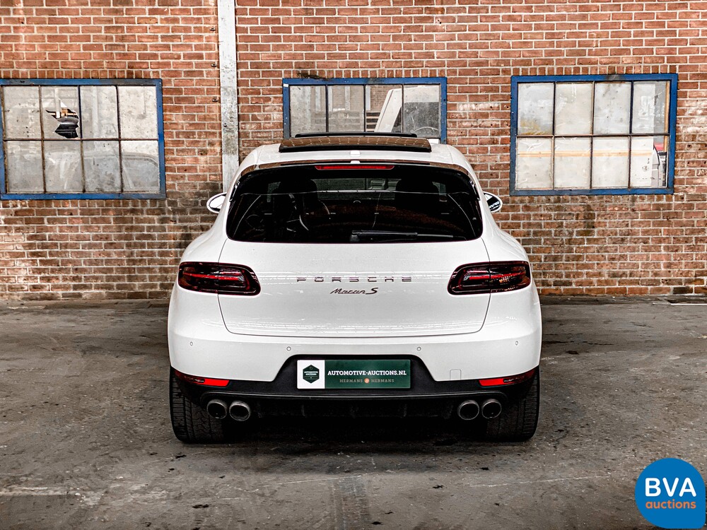 Porsche Macan S3.0 340 PS PDK 2016.