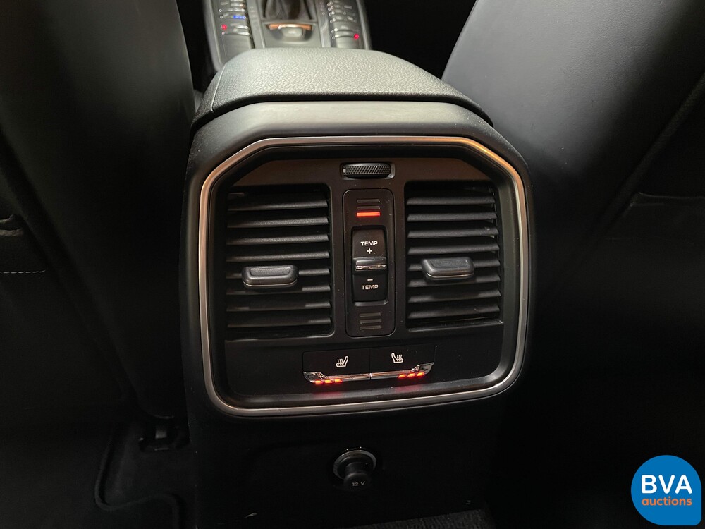 Porsche Macan S3.0 340 PS PDK 2016.