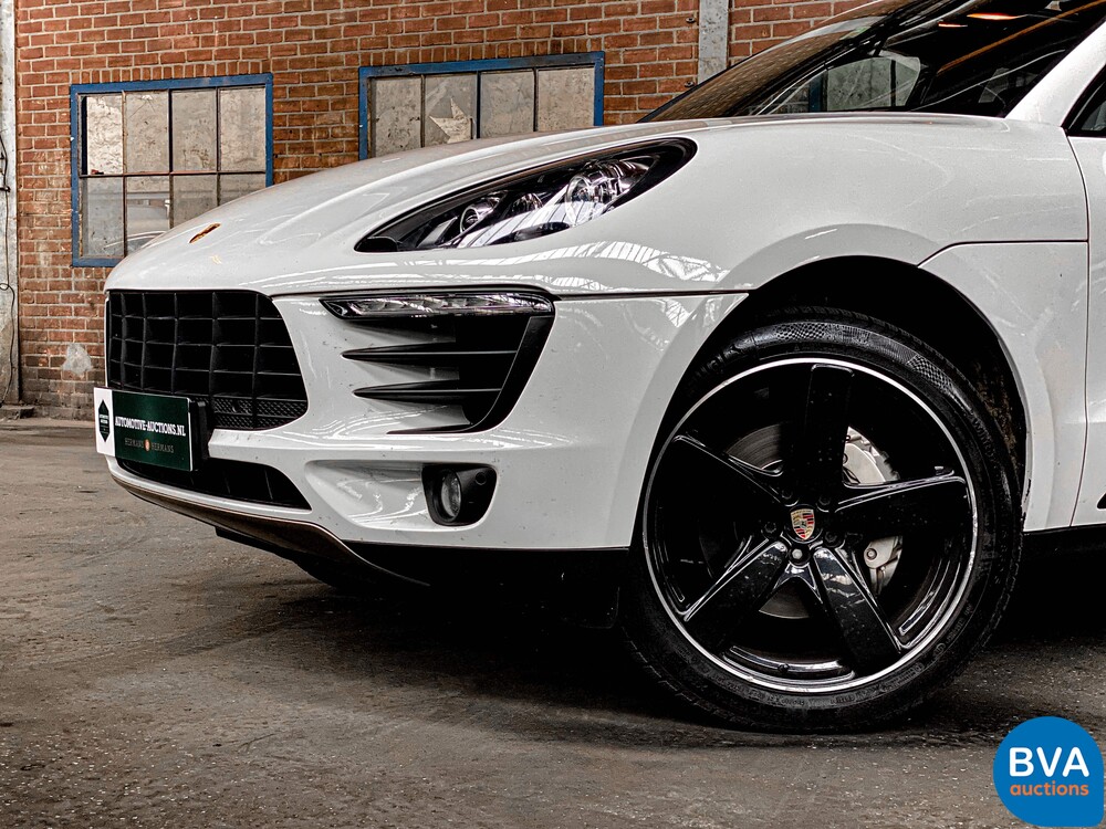 Porsche Macan S3.0 340 PS PDK 2016.