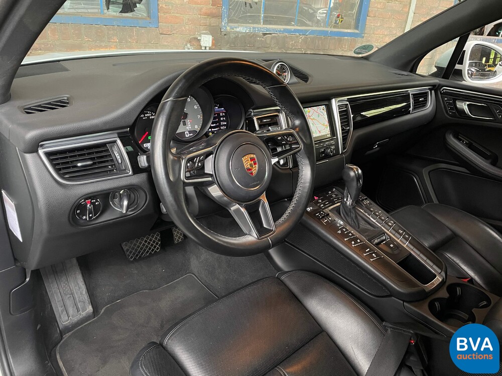 Porsche Macan S3.0 340 PS PDK 2016.