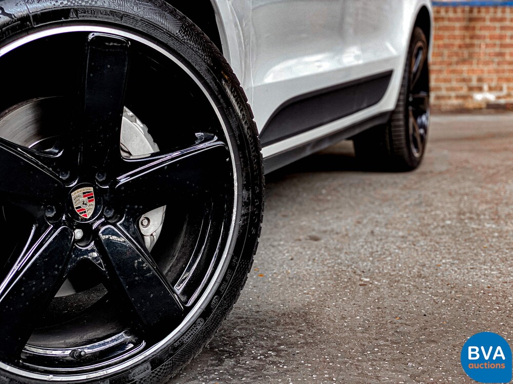 Porsche Macan S3.0 340 PS PDK 2016.