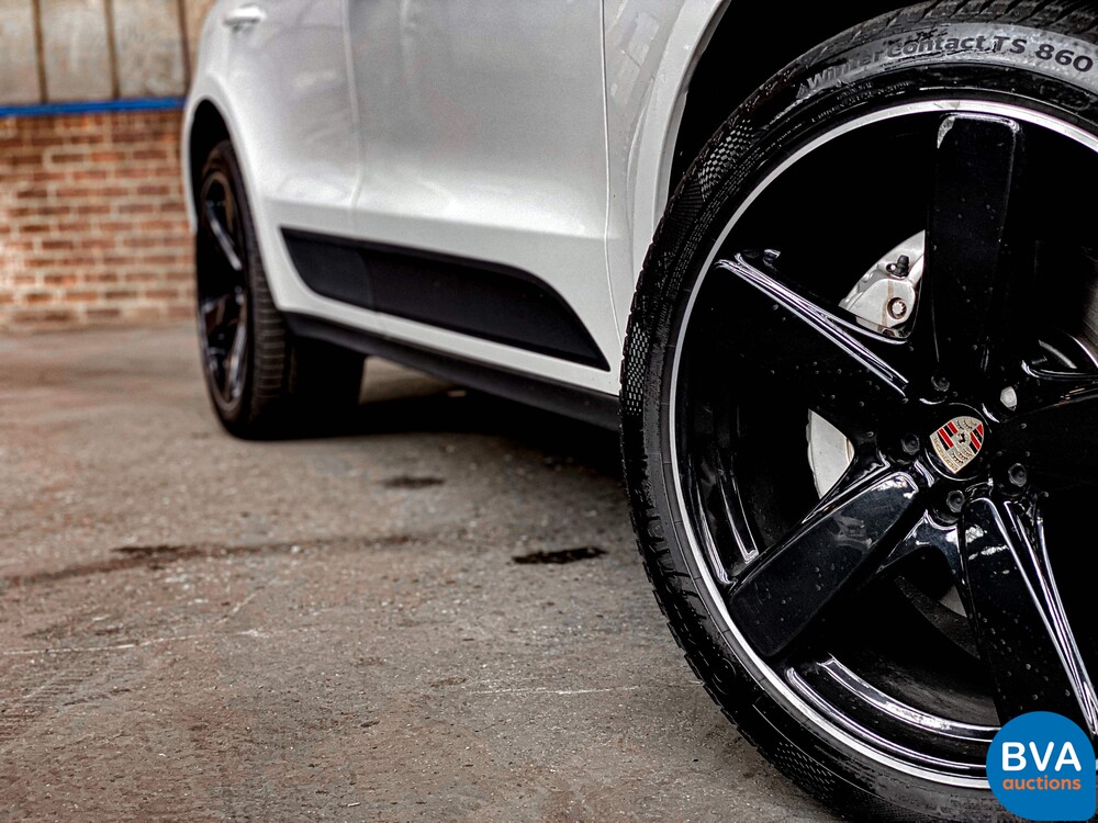 Porsche Macan S3.0 340 PS PDK 2016.