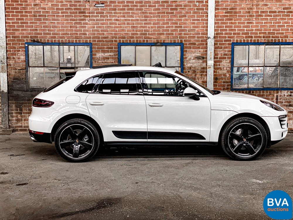 Porsche Macan S3.0 340 PS PDK 2016.