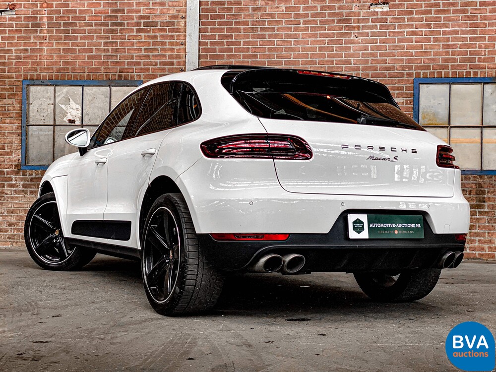 Porsche Macan S3.0 340 PS PDK 2016.