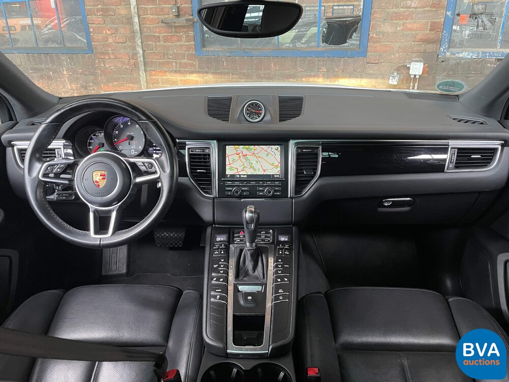 Porsche Macan S3.0 340 PS PDK 2016.