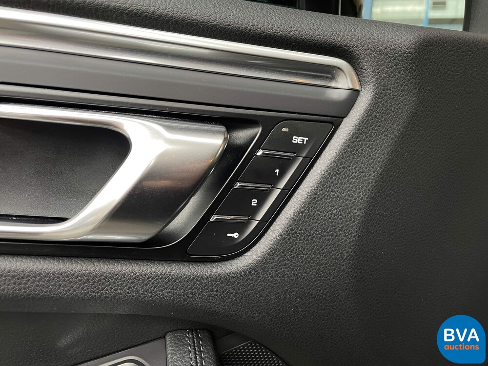 Porsche Macan 2.0 245 PS -Garantie- 2021.